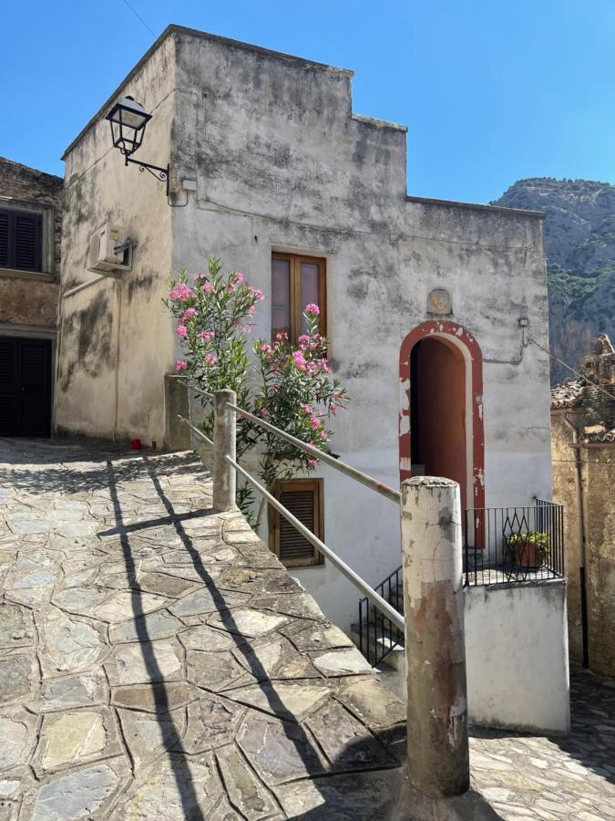 La Magara Bed & Breakfast Civita Eksteriør bilde
